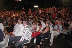 ingrandisci foto