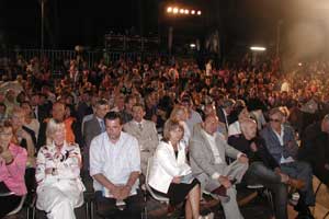 ingrandisci foto