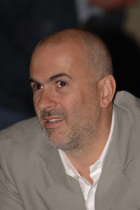 ingrandisci foto